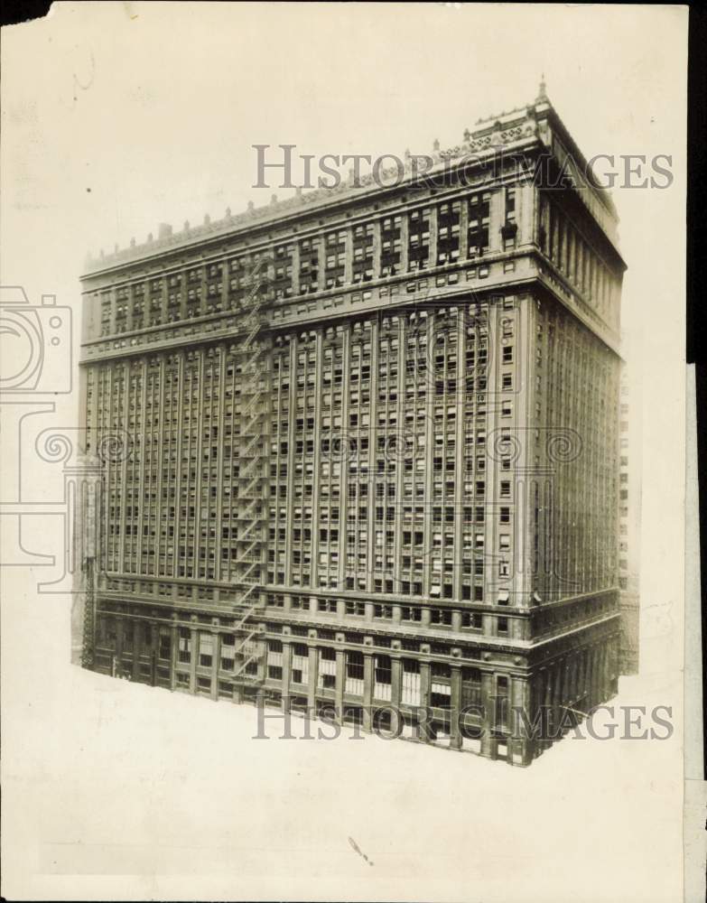 1922 Press Photo Continental and Commercial Trust and Savings Bank building