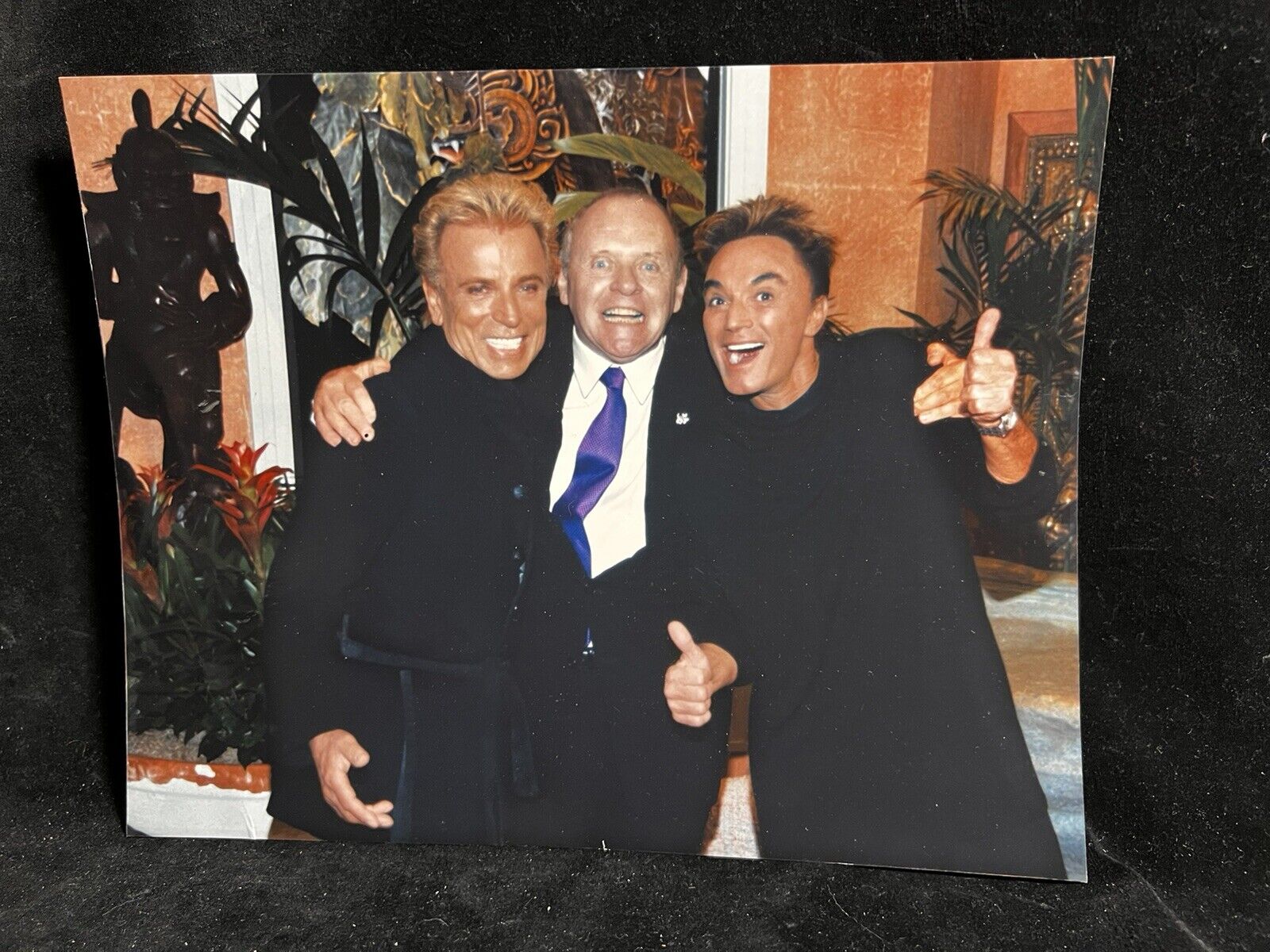 RARE SIEGFRIED AND ROY AND HANNIBAL LECTER aka ANTHONY HOPKINS 8\