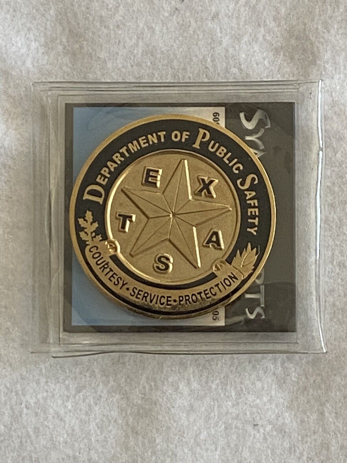 Department of Public Safety Texas Lieutenant Gold Challenge Coin (in plastic)