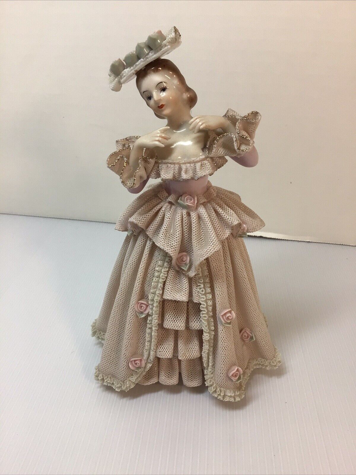 Vintage Lefton Lady Figurine, EXCULSIVES Japan, Starched Lace,VERY RARE