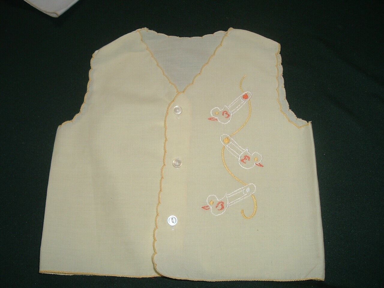  Vtg 1960s Boys Embroidered Yellow Ducks Summer Top Vest Shirt Dime Store #PB11