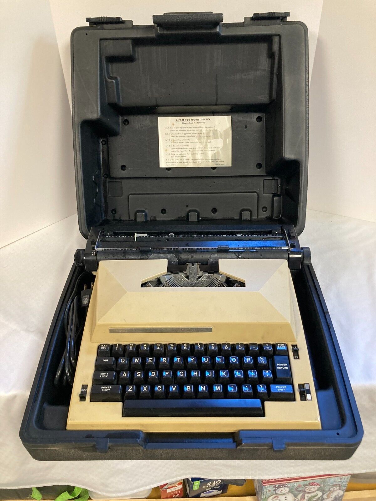 Vintage SEARS The Scholar Correction Electric Portable Typewriter w/ Hard Case