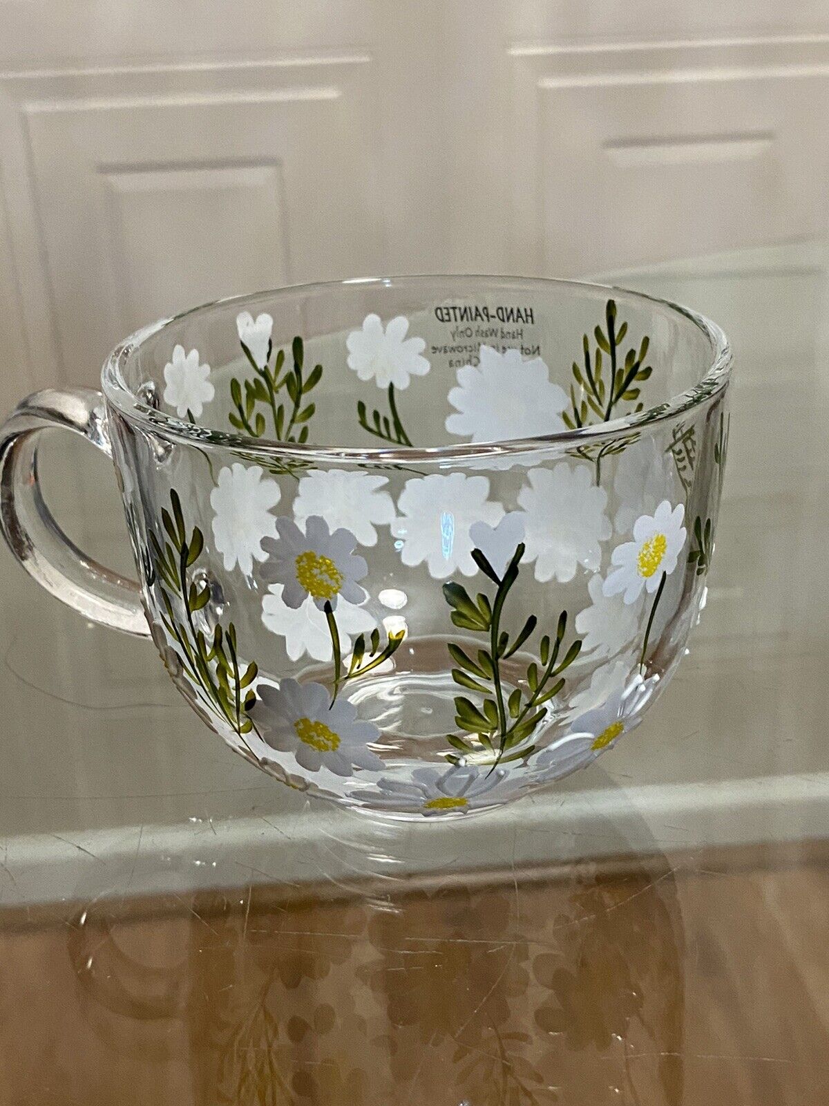 Brand New Hand-Painted Daisies Rose Floral L Glass Coffee Tea Mug