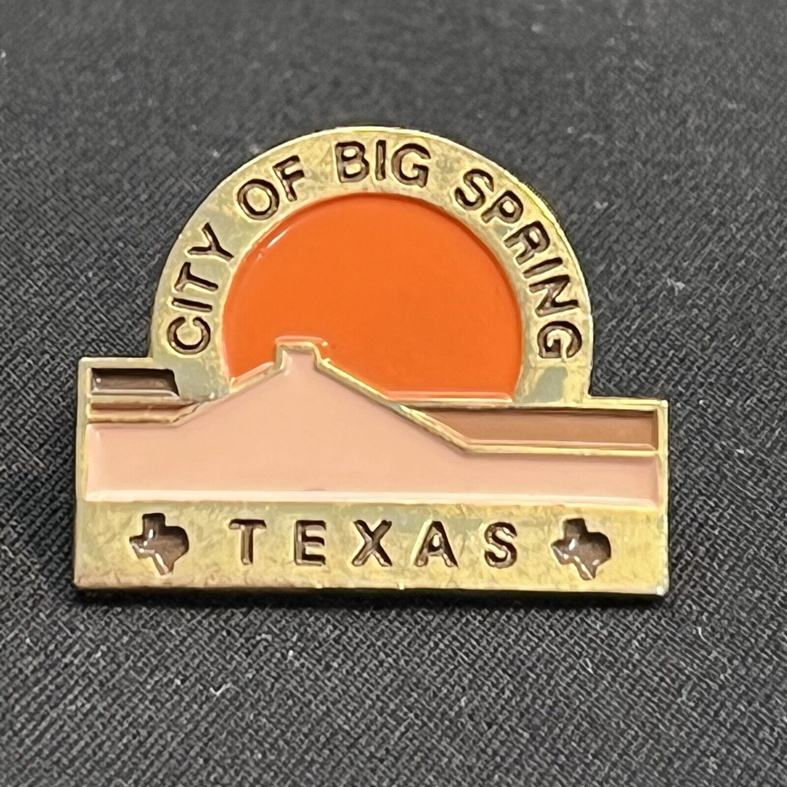 City Of Big Spring Texas Pinback Hat Lapel Pin Mesa Sun
