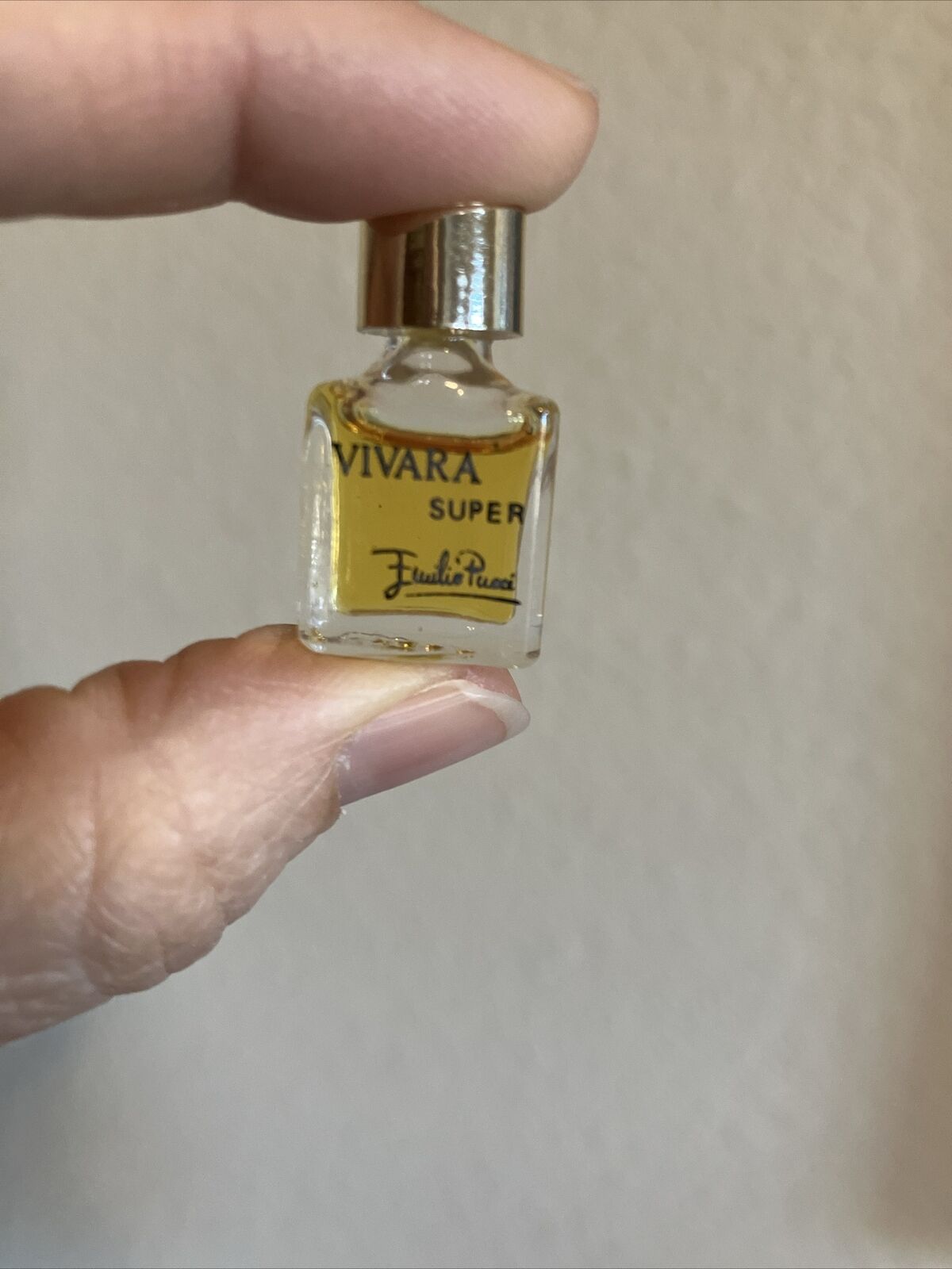 Rare Emilio Pucci VIVARA SUPER Micro MINIATURE Perfume