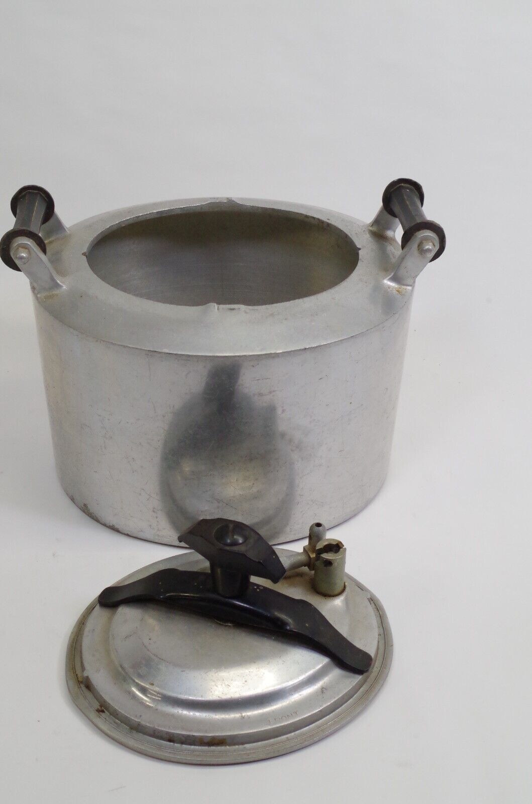 Vintage Aluminum Pressure Cooker Untested