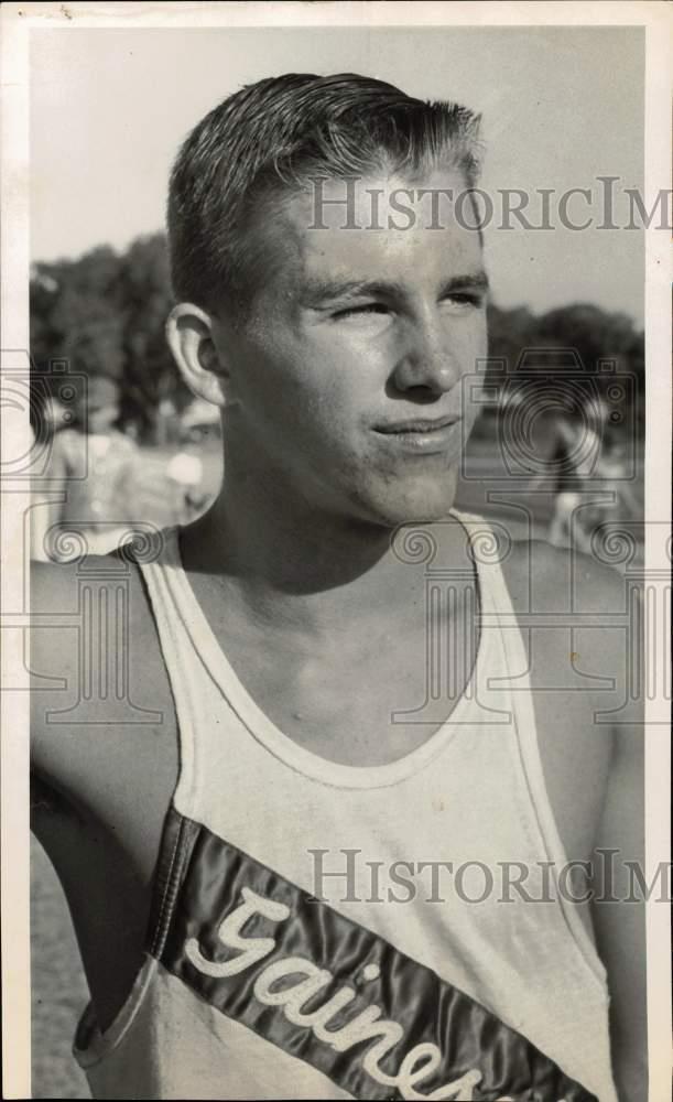 1960 Press Photo Pat Mitchell, Track Star - hps10860