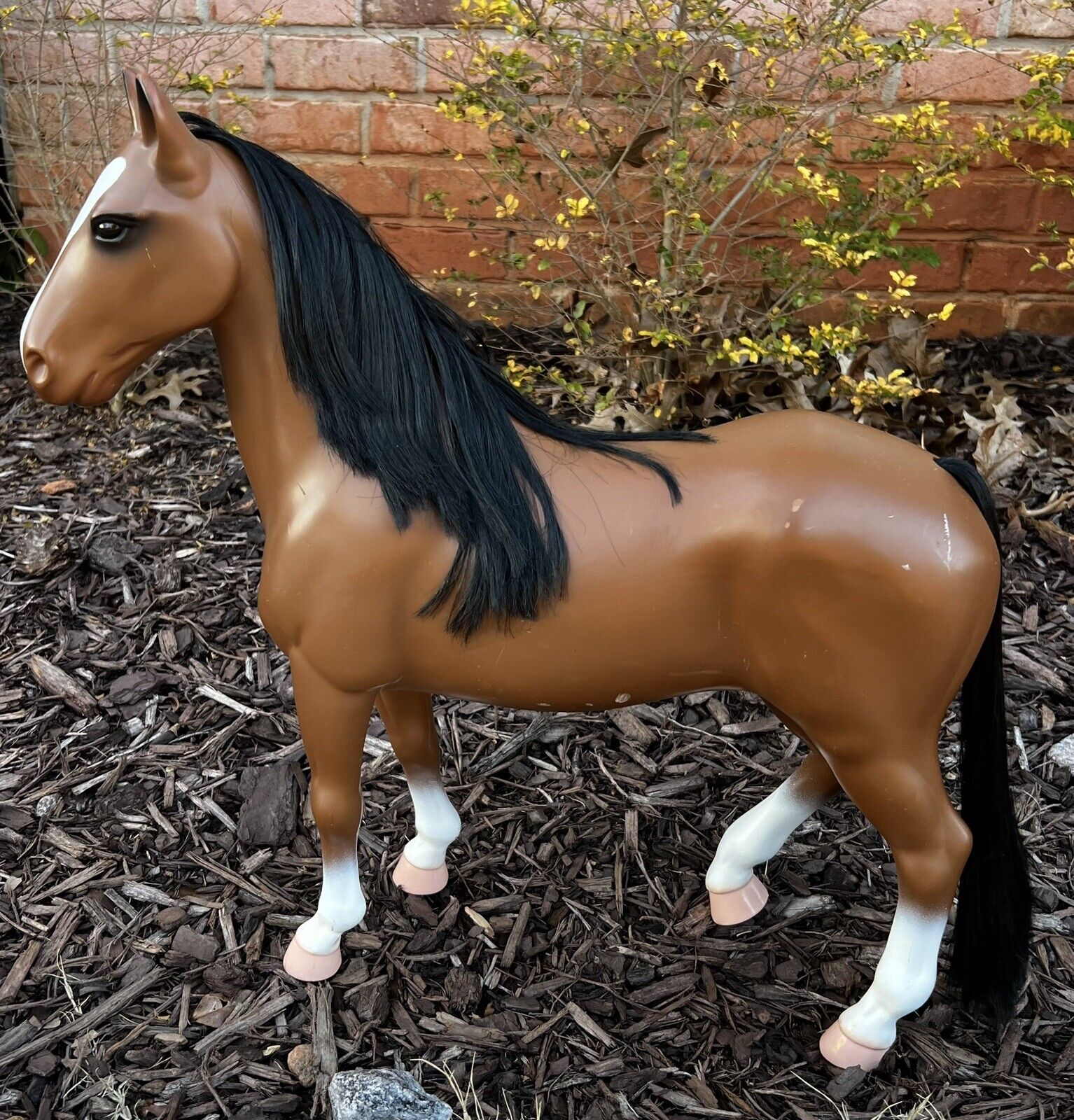 19.5” Our Generation Brown & White Horse By Battat Free Standing
