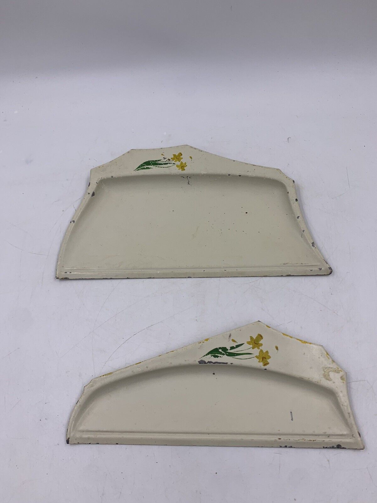 Vintage Metal Hand Painted Crumb Catcher Dust Pan Table Butler Sweeper Tray 2pc
