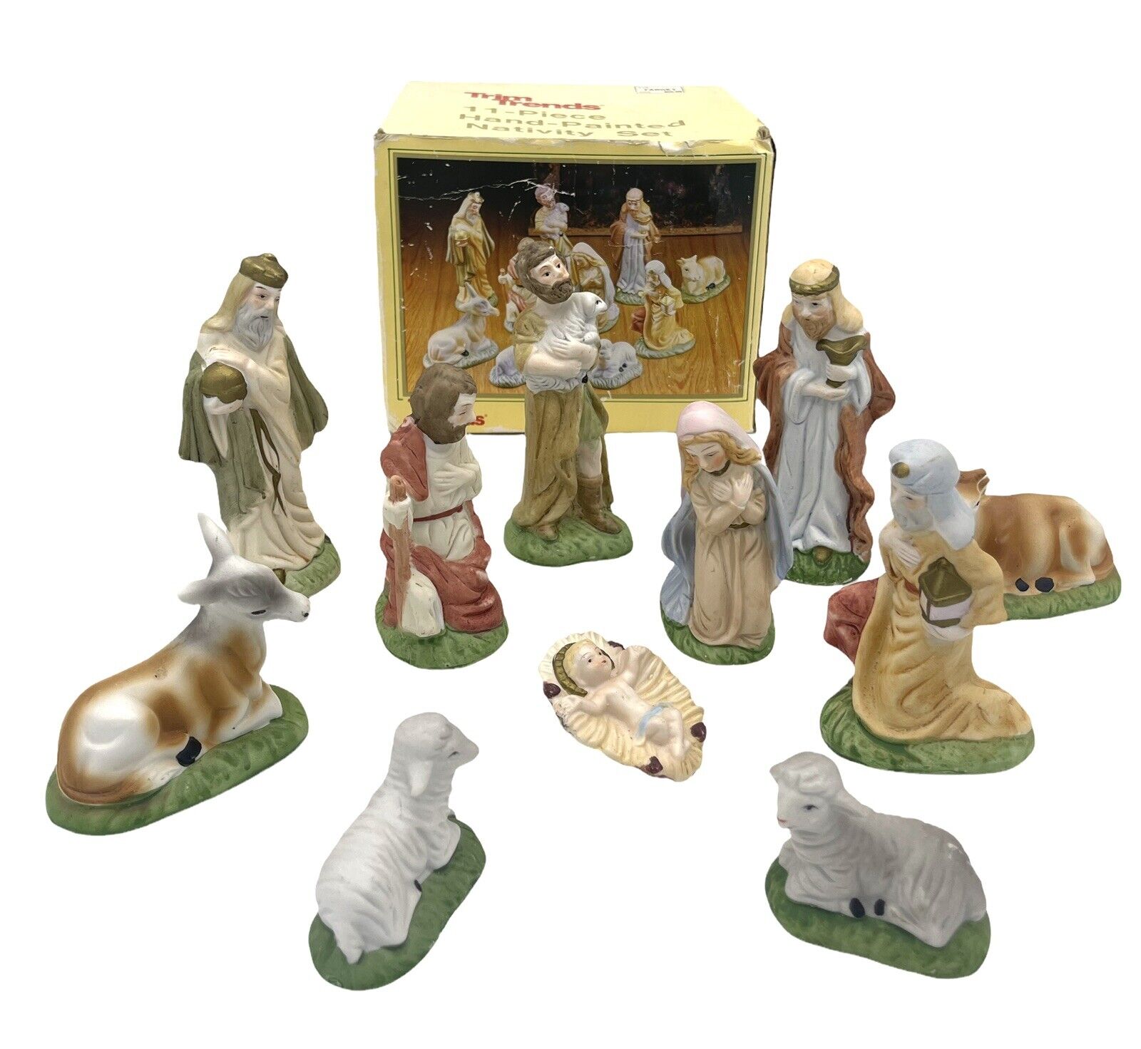 Vintage 11 Pieces  Hand Painted Nativity Porcelain Set -Made  In Taiwan -