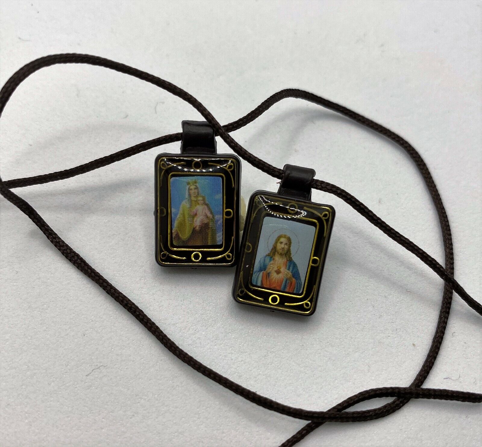 Sacred Heart and Our Lady of Mt. Carmel Moulded Scapular - 1/2\