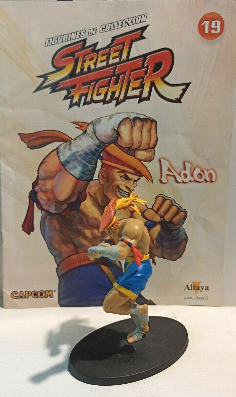 Street Fighter Figurine - Adon + Booklet/Specification