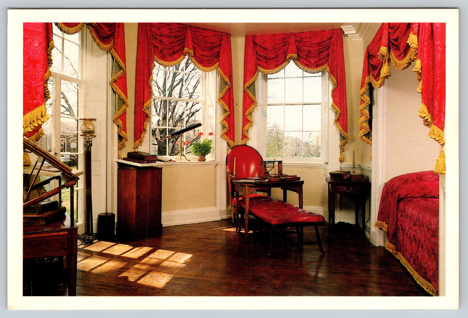 c1970s Jefferson\'s Cabinet Study Interior Monticello Virginia Vintage Postcard