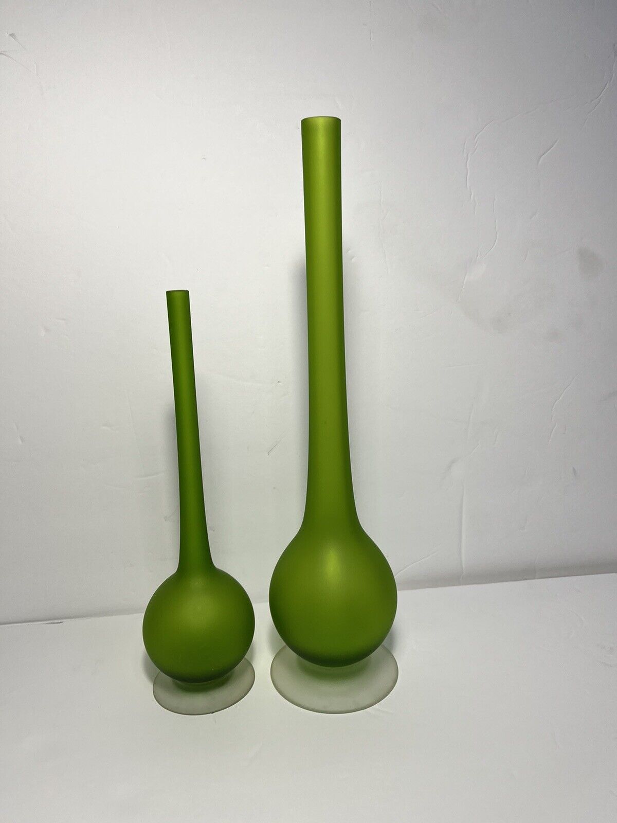 2 CARLO MORETTI Pencil Neck Vase VTG MCM Green Satin Glass ROSENTHAL NETTER