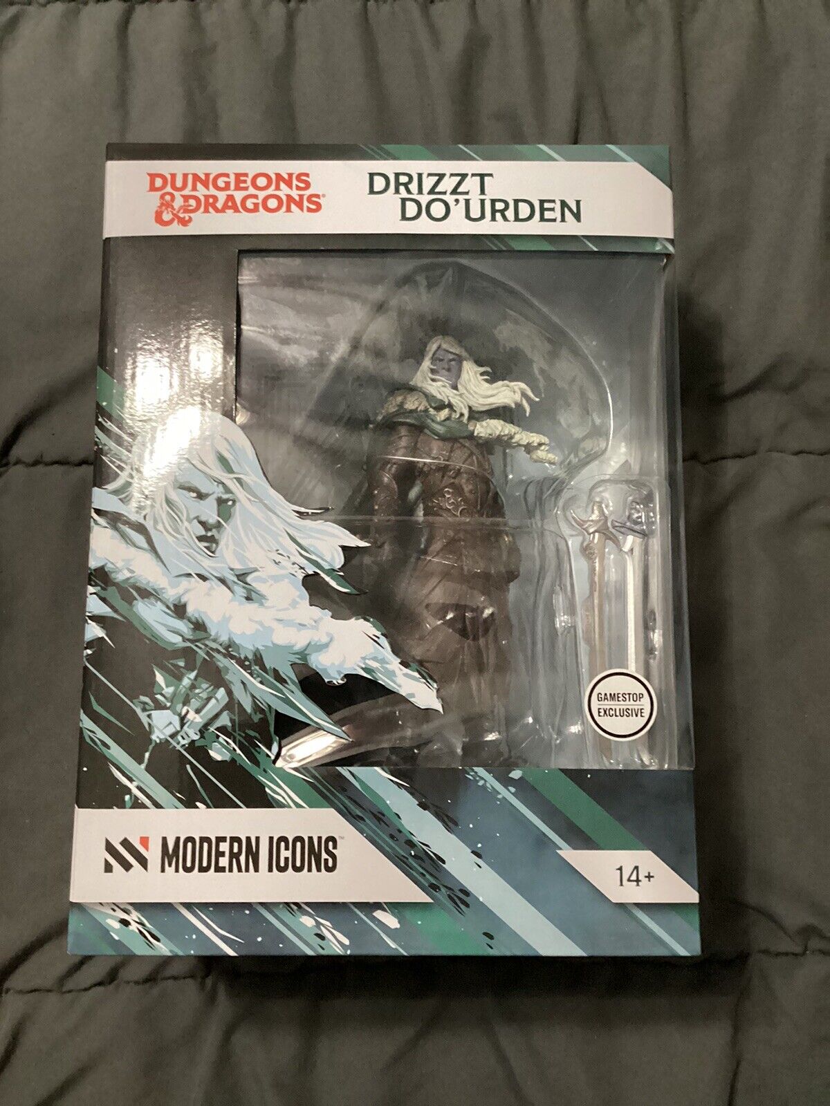 Drizzt Do\'Urden Modern Icons GameStop Exclusive Dungeons and Dragons Statue