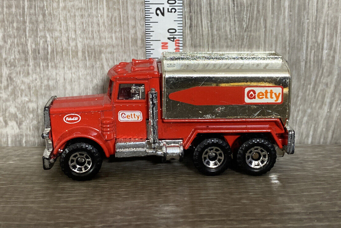 Matchbox Peterbilt 1981 Vintage Getty Square Hood Old School Rig Gas Delivery