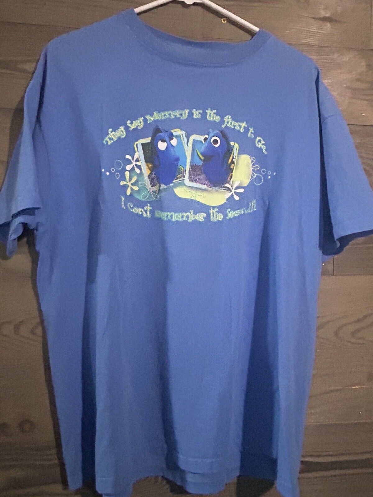 Vintage Disney  Store Finding Nemo T-Shirt  Adult Large Light Blue Animation