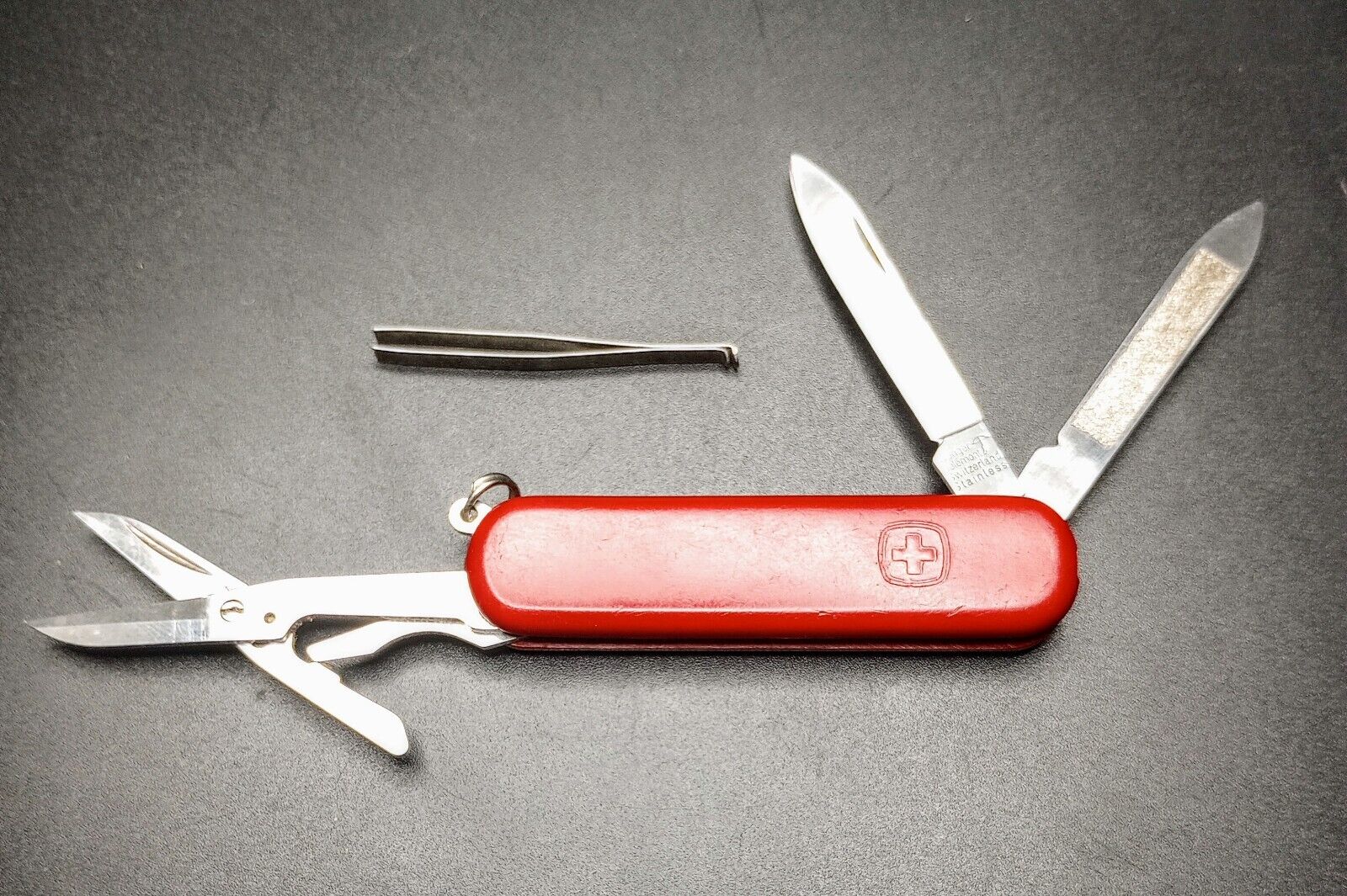 VTG. Wenger Switzerland Classic SD Mini Pocketknife Keychain Multi Tool 2.5\