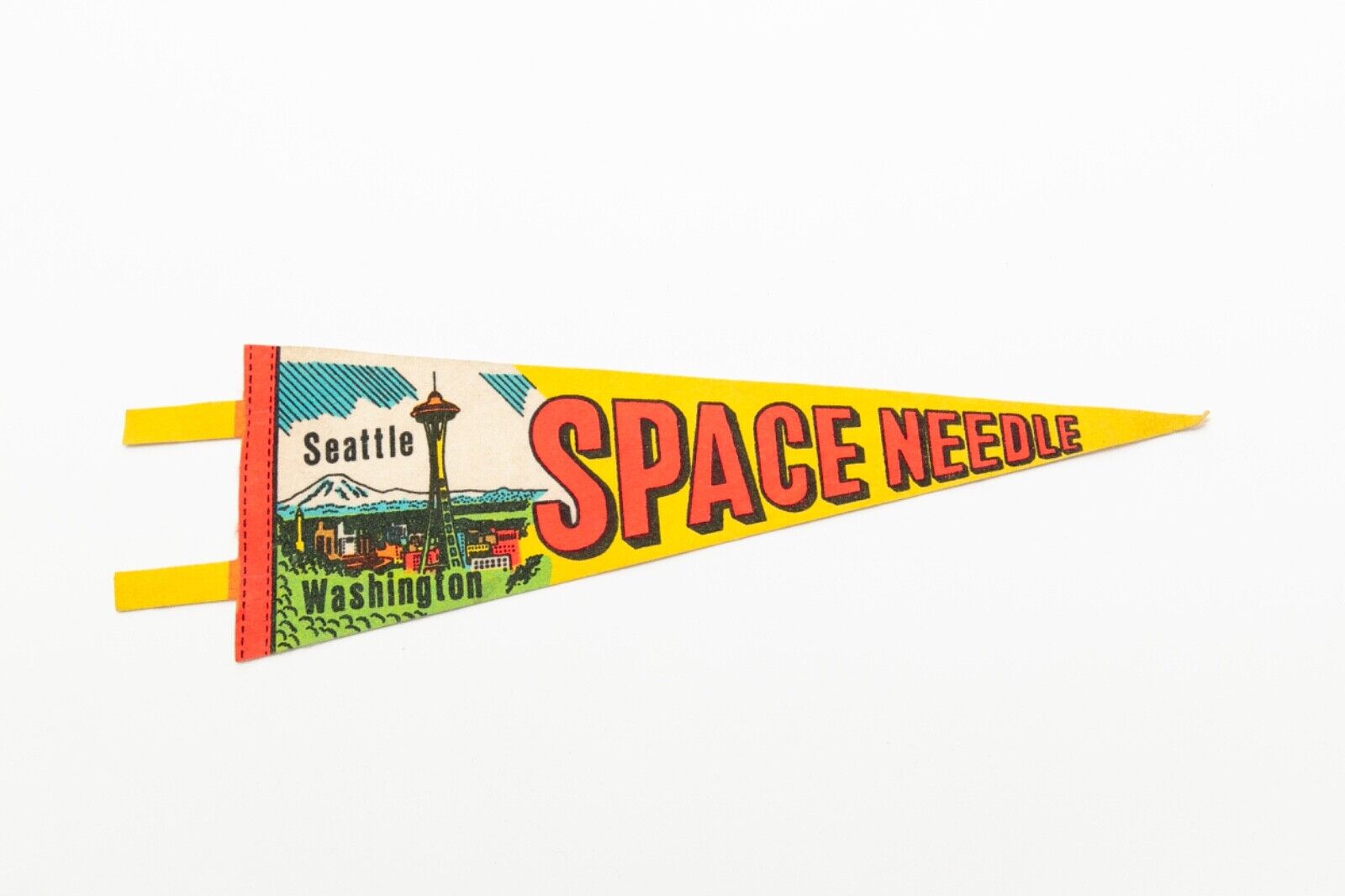 Vintage Space Needle Seattle Washington Souvenir Felt Pennant 15\