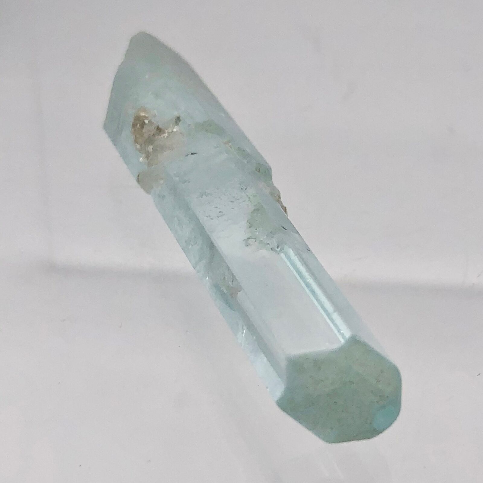 One Rare Natural Aquamarine Crystal | 46x9x10mm | 31.595cts | Sky blue |