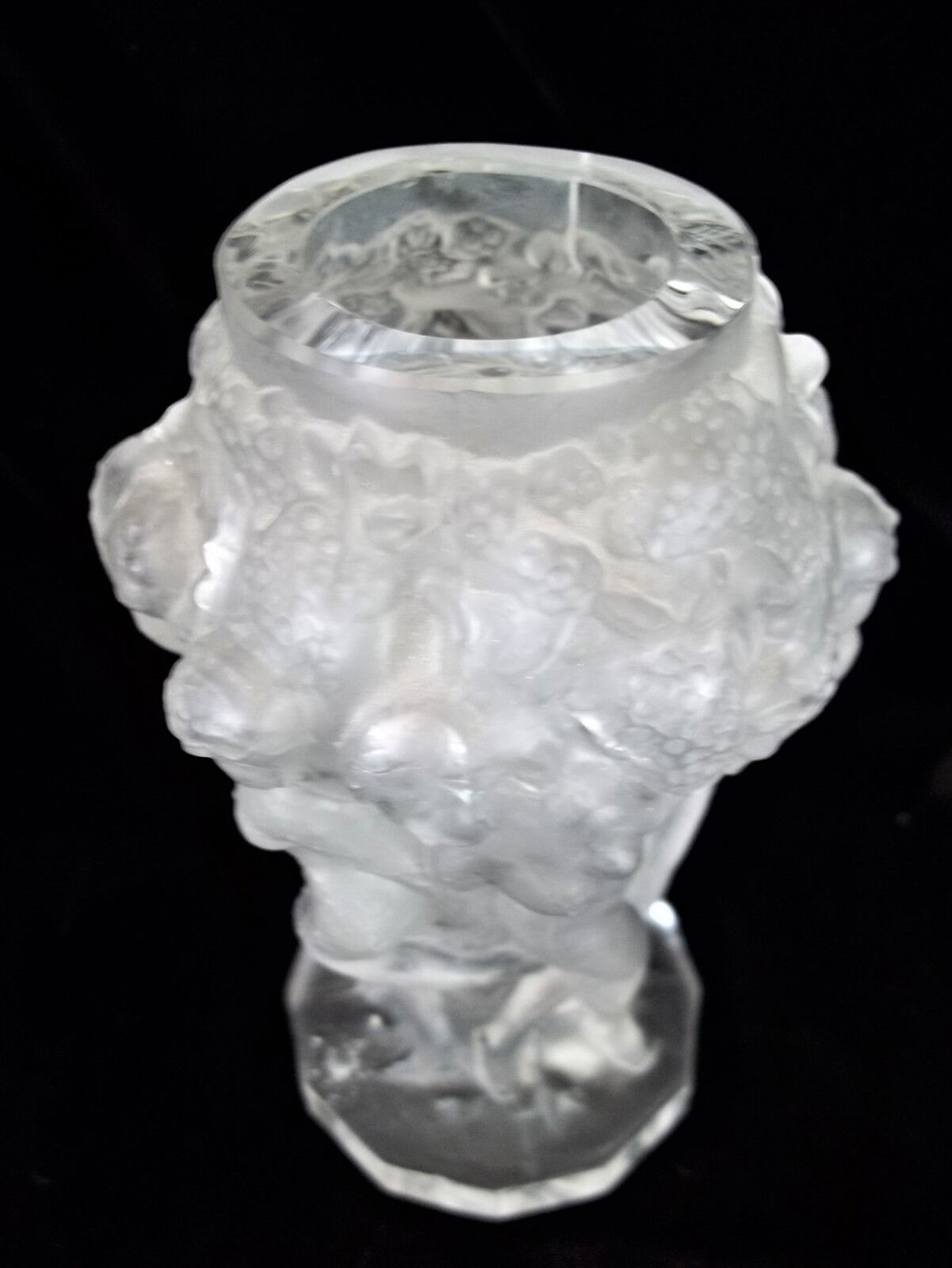 Desna Art Decostyle Nude Grape Harvest Frosted Glass antique czech glass vase