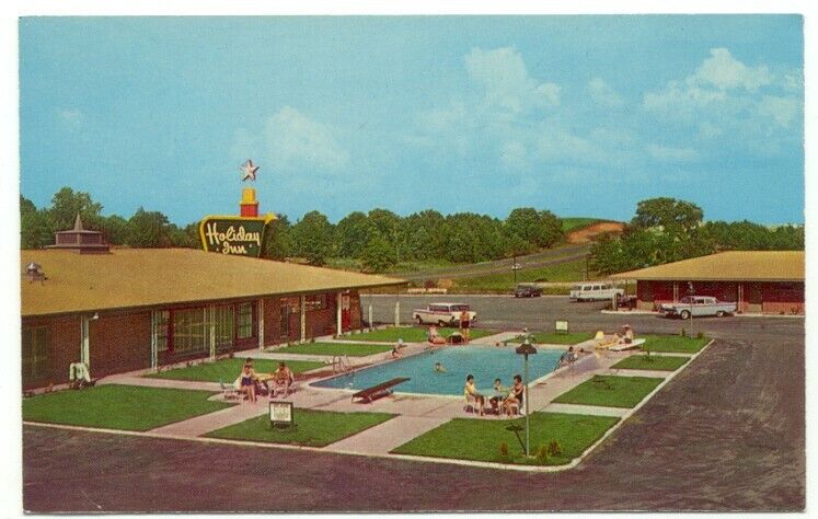 Ozark AL Holiday Inn Postcard  - Alabama
