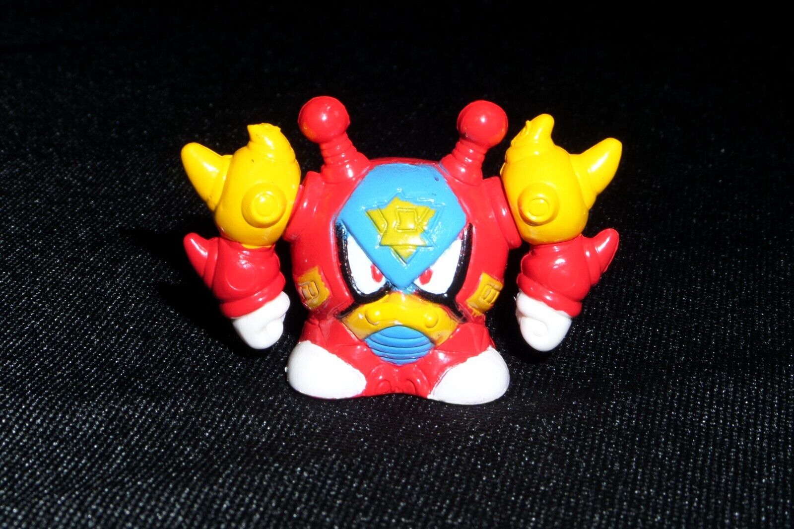 BANDAI FB Capcom Mega Man X X2 Mini Figure Gashapon Bubble Crab