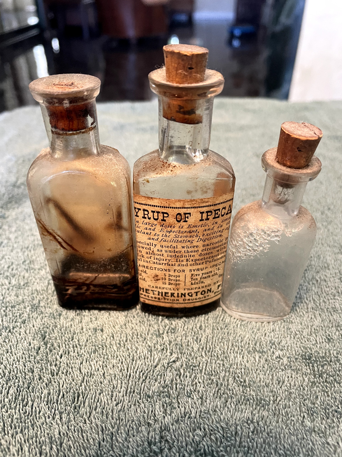 1880-1920 Antique Meication botles with some leftover medicine, with cork lid 