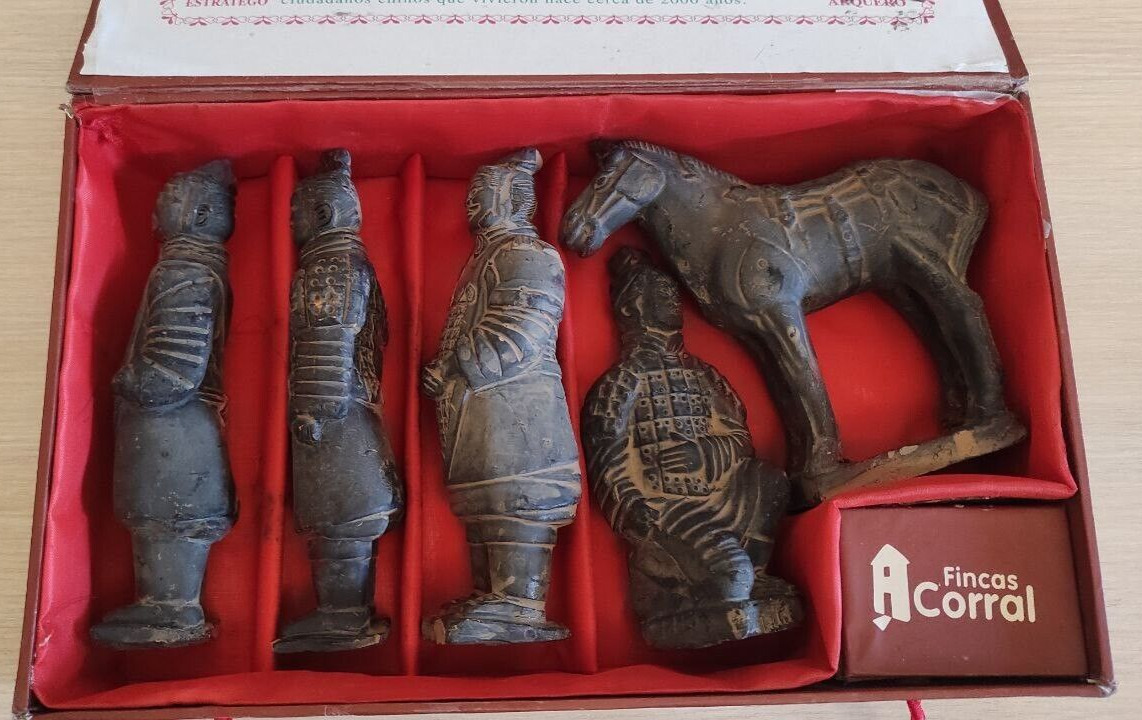 Souvenir gift set China Terracotta warriors Fincas Corral company