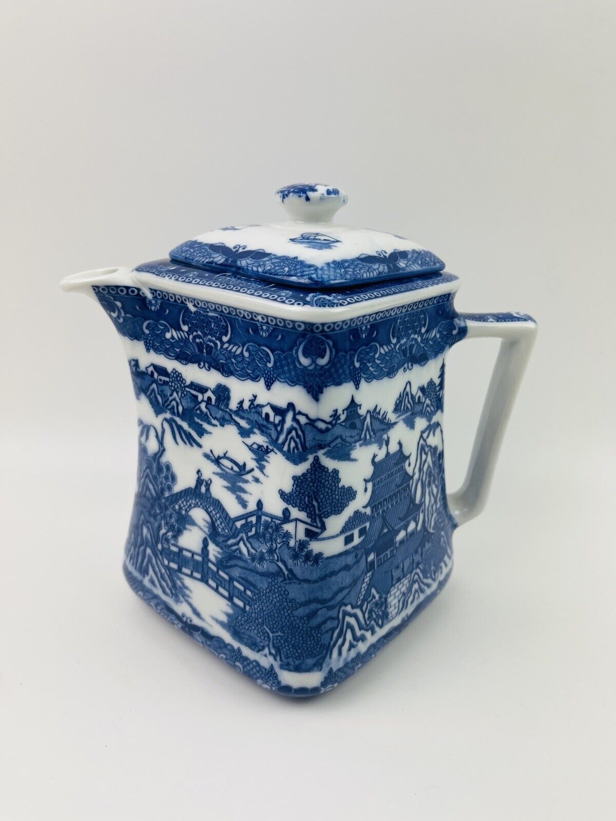 Vintage Ringtons Limited Tea Merchants Teapot Blue Willow Square Shape Very Good