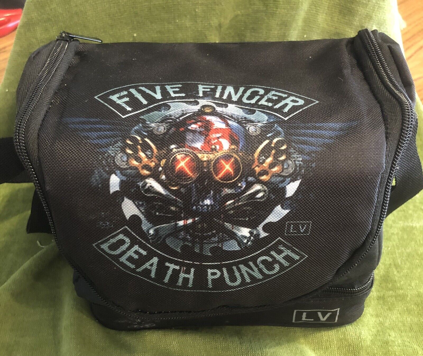 Five Finger Death Punch insulated lunch box w/ Ice storage Excellent