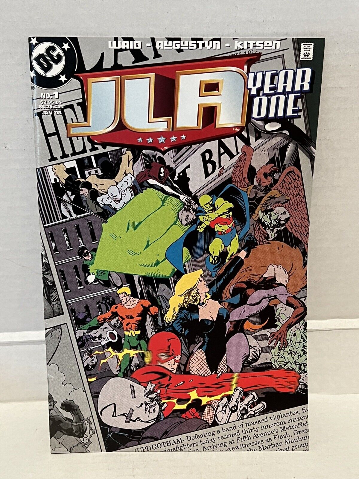 DC COMICS JLA YEAR ONE #1 JAN ‘98 By WAID, AUGUSTYN, KITSON