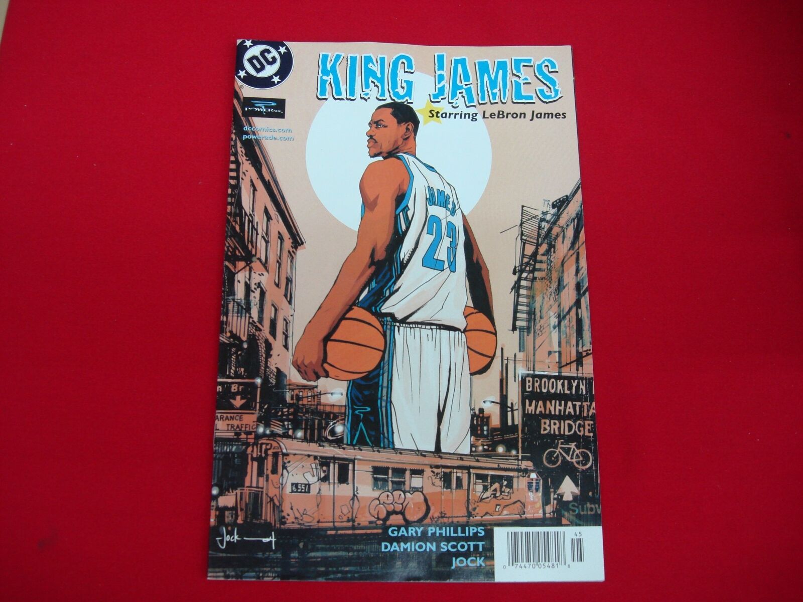 KING JAMES STARING LeBRON JAMES COMIC #1 DC COMICS 2004 POWERADE