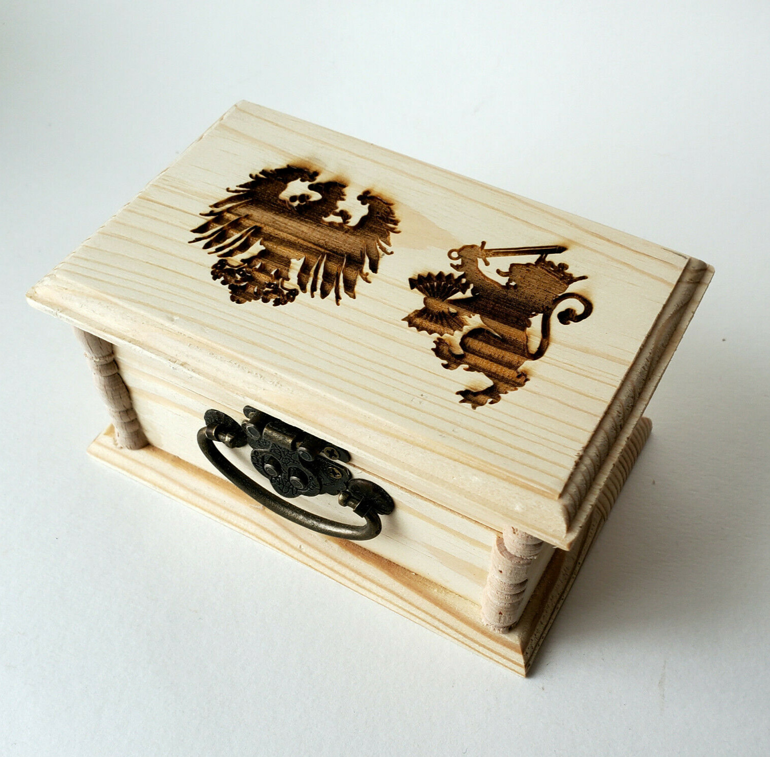 German Eagle Dutch Lion Latched Wooden Box : Free Personalization