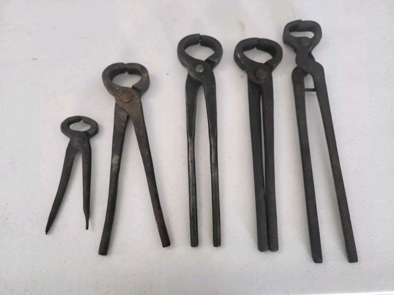Lot of 5 Vintage Farrier Blacksmith Tool Nippers Tongs 