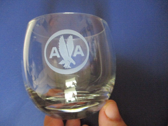 Vintage 1960s American Airlines mixed drink glass (old logo 1962-1967)