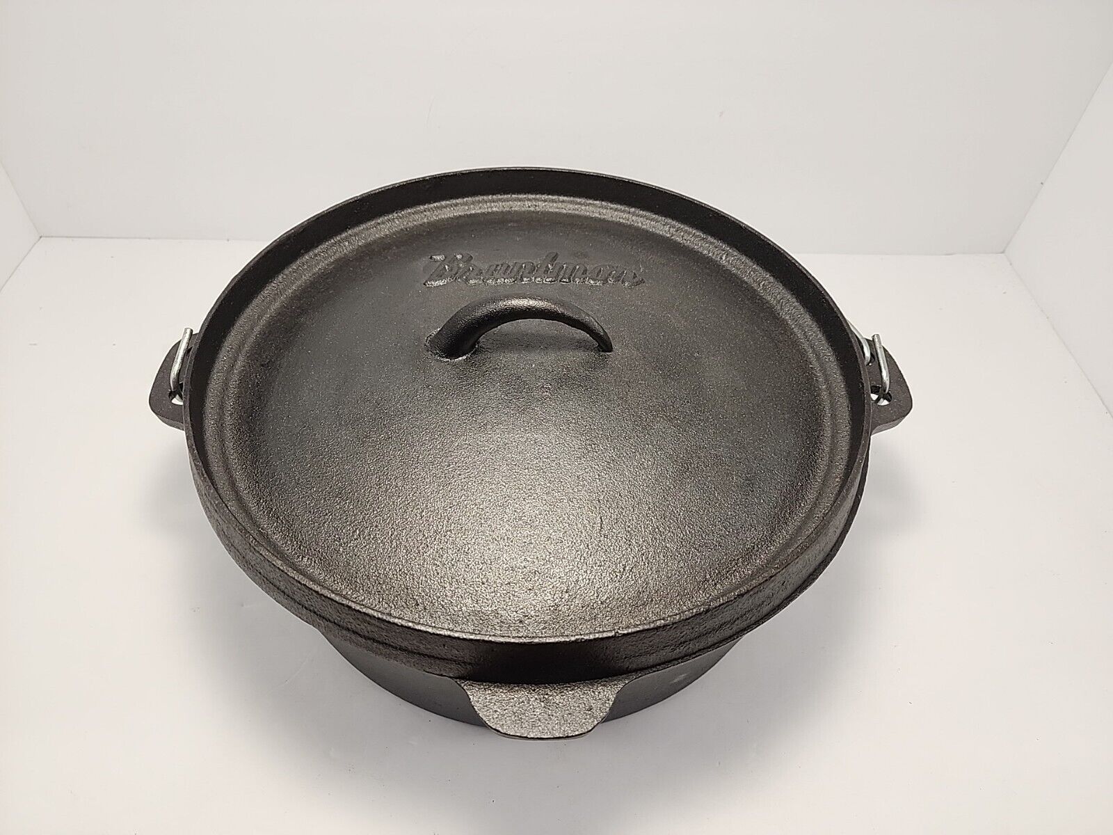 Bruntmor Pre-Seasoned Cast Iron Dutch Oven with Flanged Lid Cover, Camping Camp