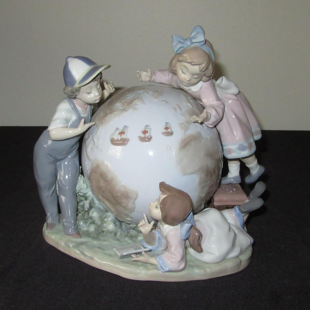Lladro Voyage of Columbus 5847 Figurine Children Globe Signed Large Mint in Box
