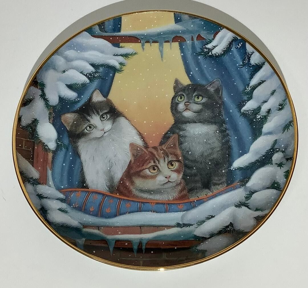 Furry Flurry Cats Watching Snowfall Franklin Mint Collector Plate