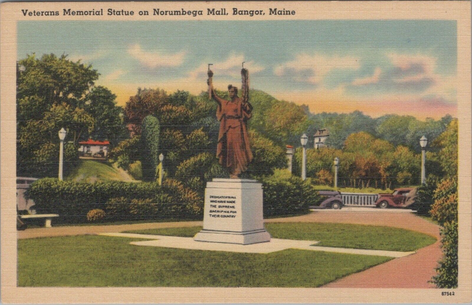 Veterans Memorial Statue On Norumbega Mall Bangor Maine Linen Vintage Post Card