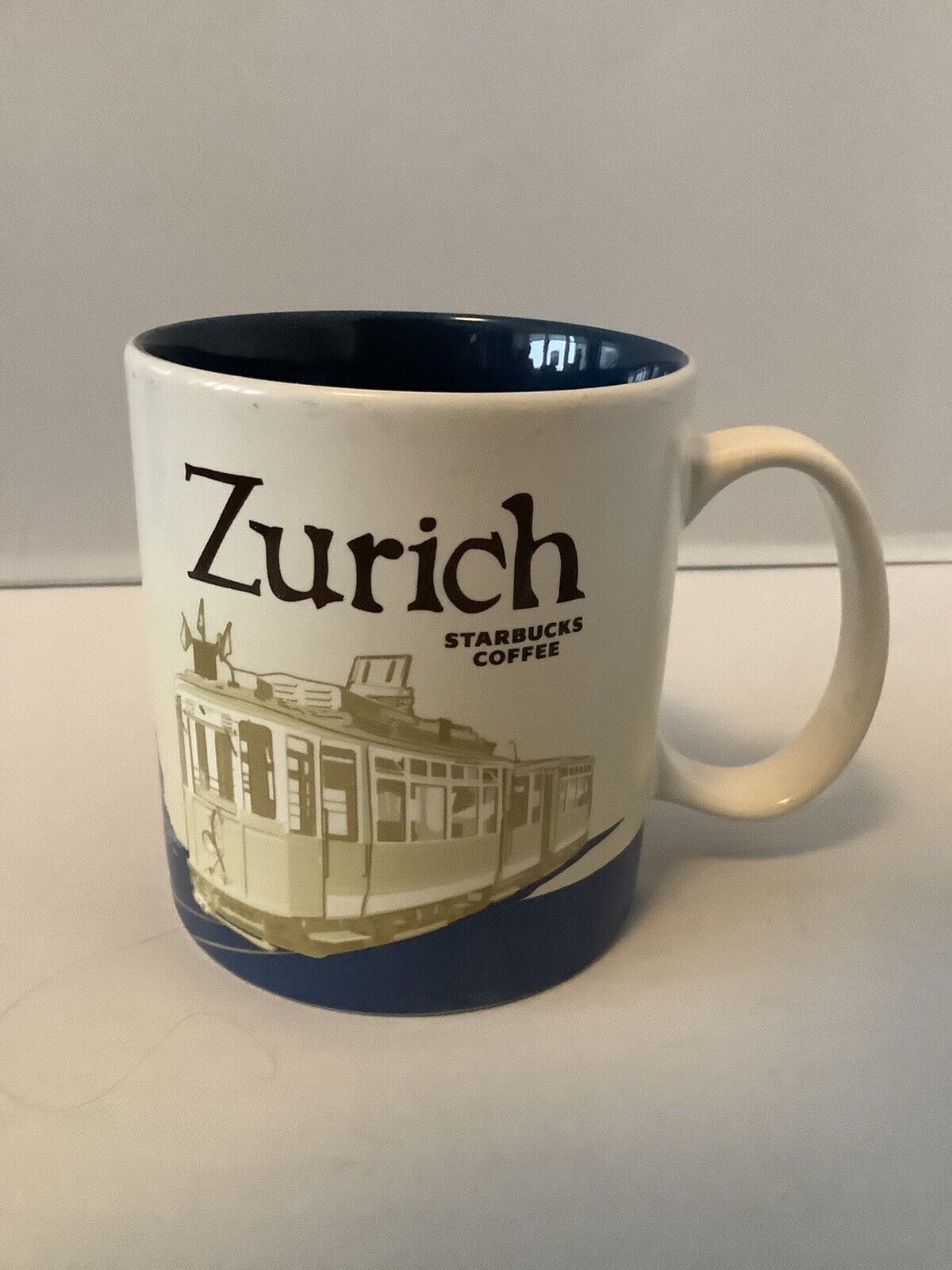 Starbucks ZURICH, Switzerland Collector Series 16 Ounce Mug 2010 Excellent LN