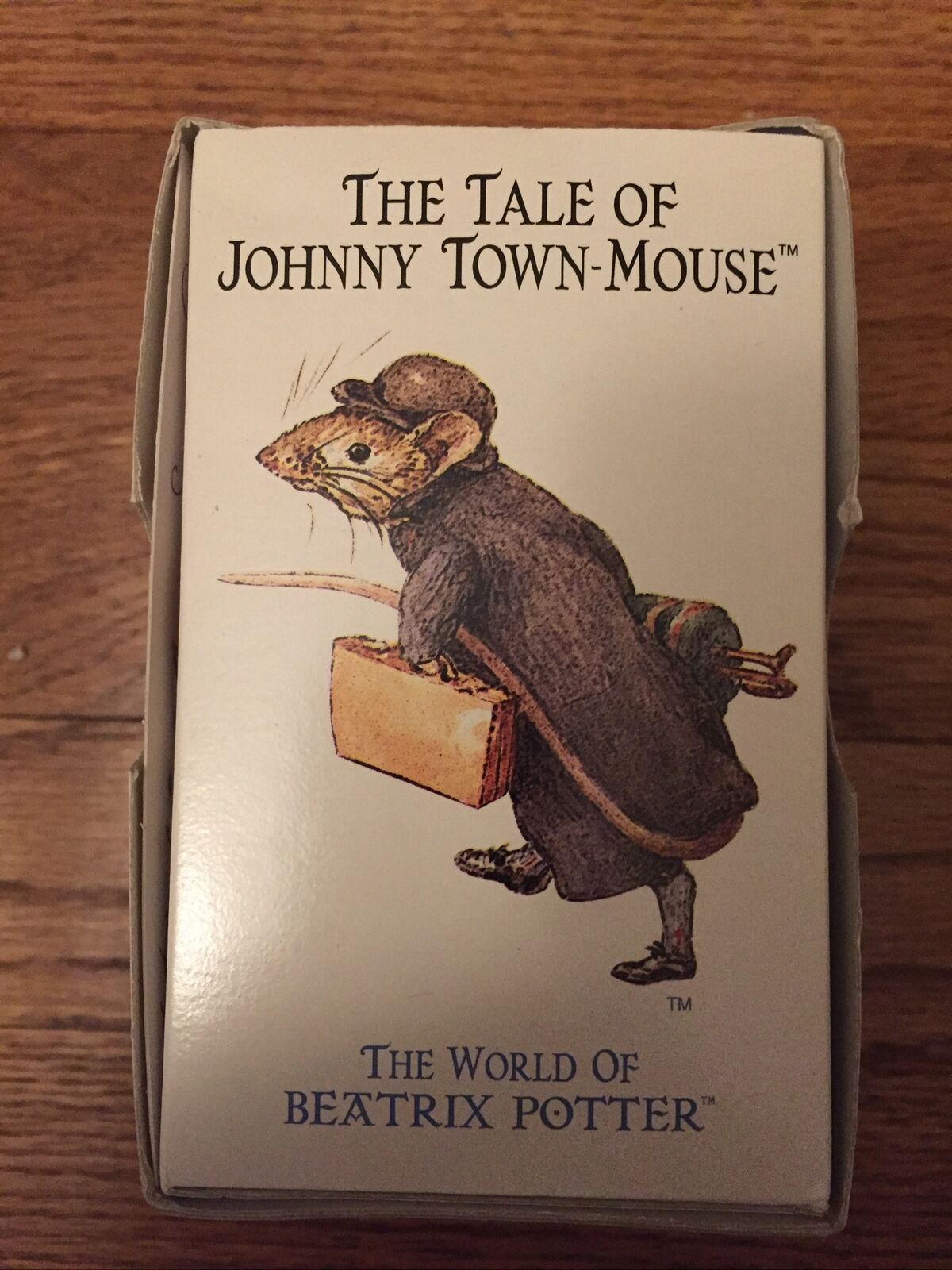 Johnny Town-Mouse With Bag Beatrix Potter Figurine 1988 Copyright