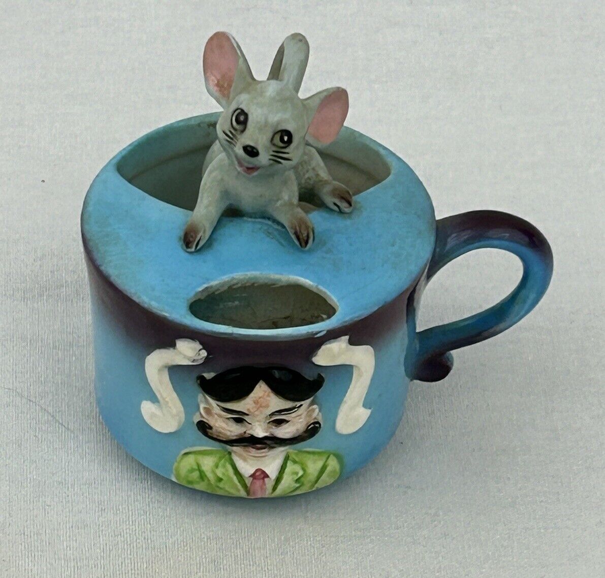 Vtg Lipper & Mann Porcelain Mouse In A Miniature Cup Figurine Toothpick Holder