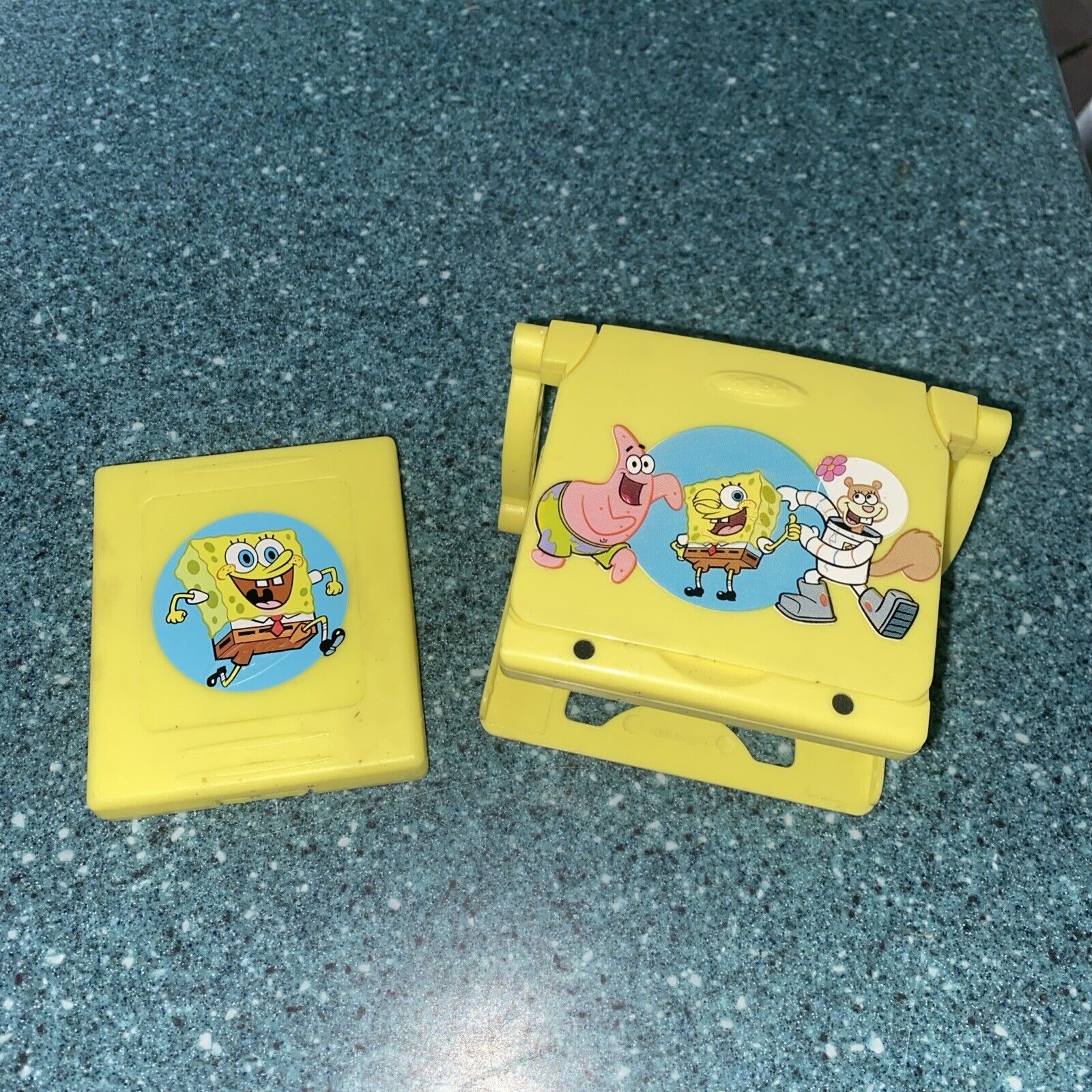 2005 SpongeBob SquarePants Intec GBA SP Magnifier And game Case
