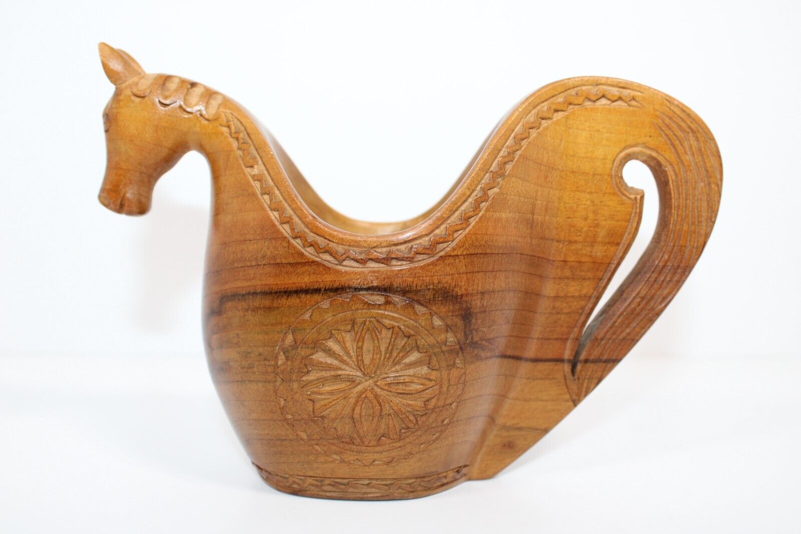 Yugoslavian Carved Horse Wood Cup EXCELLENT CONDITION Vintage Folk Art