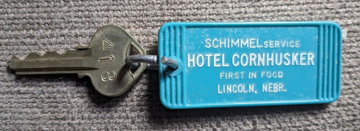 HOTEL CORNHUSKER Lincoln Nebraska keychain and room key Schimmel Hotels