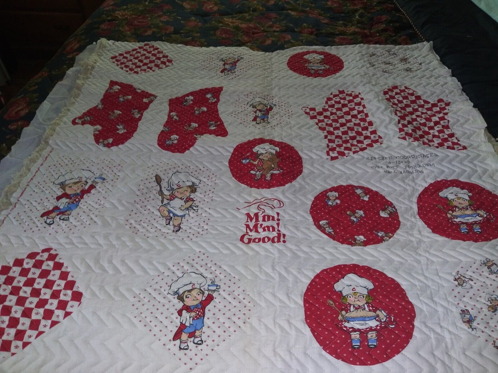 Vintage Campbell\'s Kids Mmm Good Uncut Quilted & Batting Oven Mitts & Potholders