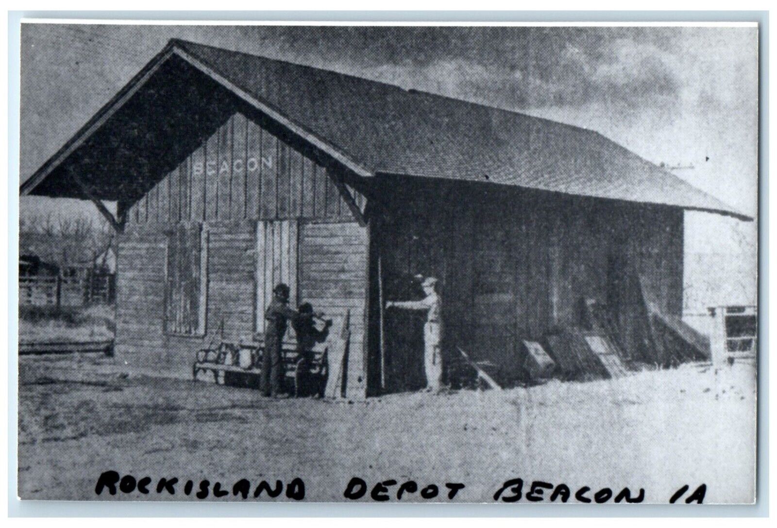 c1960\'s Rock Island Beacon Iowa Railroad Train Depot Station RPPC Photo Postcard