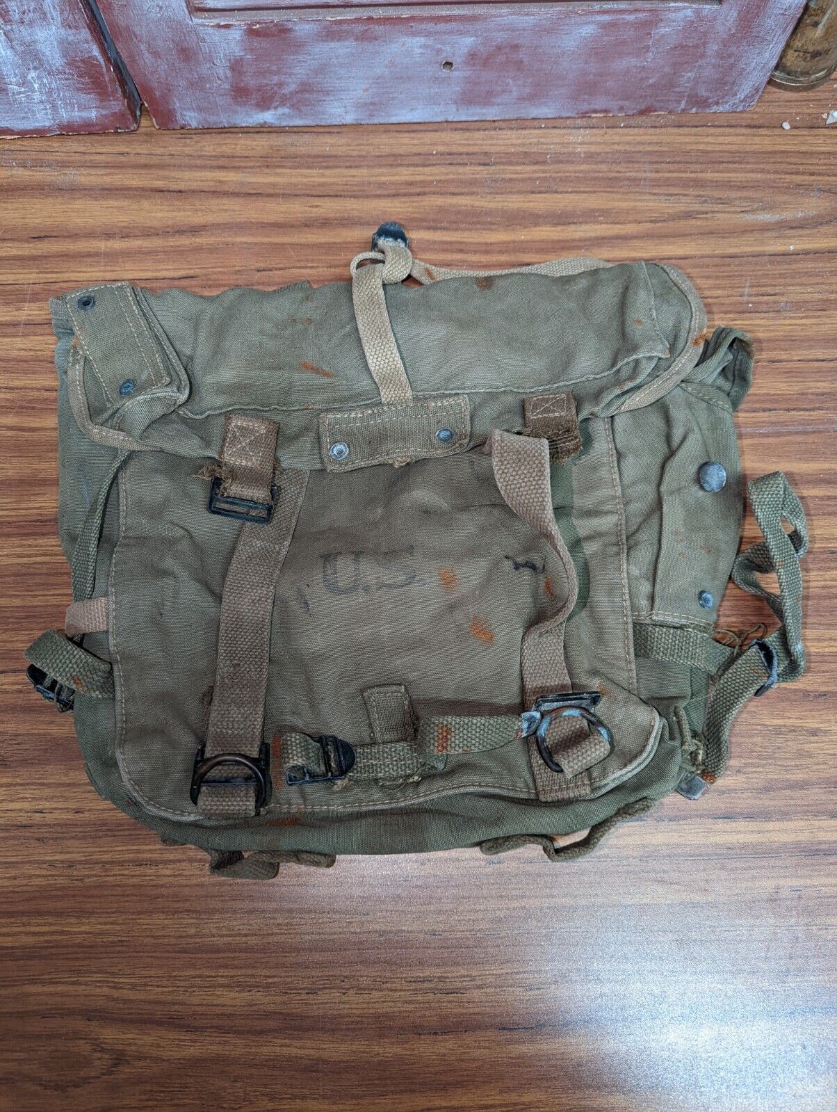 US WW2 Army M1944/M1945 combat back pack dated 1945