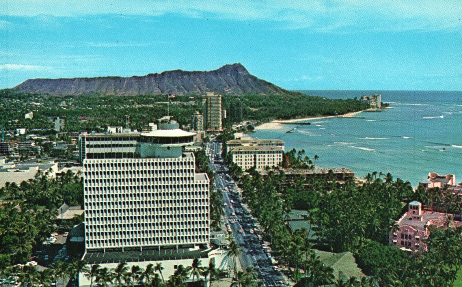 Vintage Postcard Wondrous Waikiki Diamond Head Frame Business Plaza Restaurant